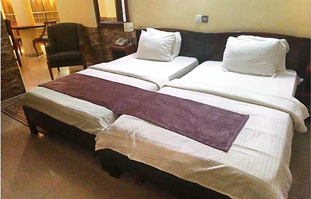 Jobyco Hotel Twin-Double Room Image