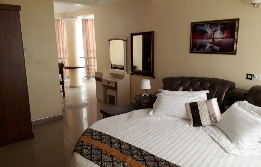 Jobyco Hotel Vip 2 Suite Room Image